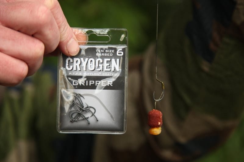ESP Cryogen Gripper Hooks Barbed Pack of 10